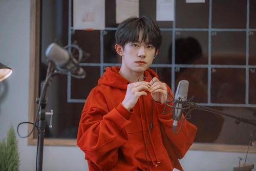 娱乐圈业内爆料易烊千玺,娱乐圈爆料背后的成长与蜕变