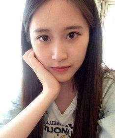 广西女大学生网红吃瓜,揭秘校园生活幕后趣闻 第1张 广西女大学生网红吃瓜,揭秘校园生活幕后趣闻 第1张